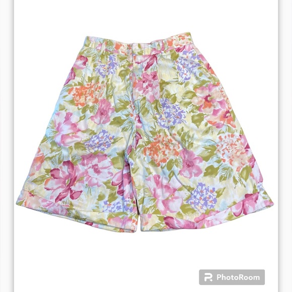 The J Peterman Company Lexington Ky Floral Shorts Size 8 Believe Vintage